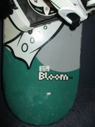 Snowboard BLOOM 111cm + vázání, VÝBORNÝ STAV