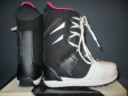 Nové snowboardové boty NIDECKER EVA LACE 24,5cm, NOVÉ